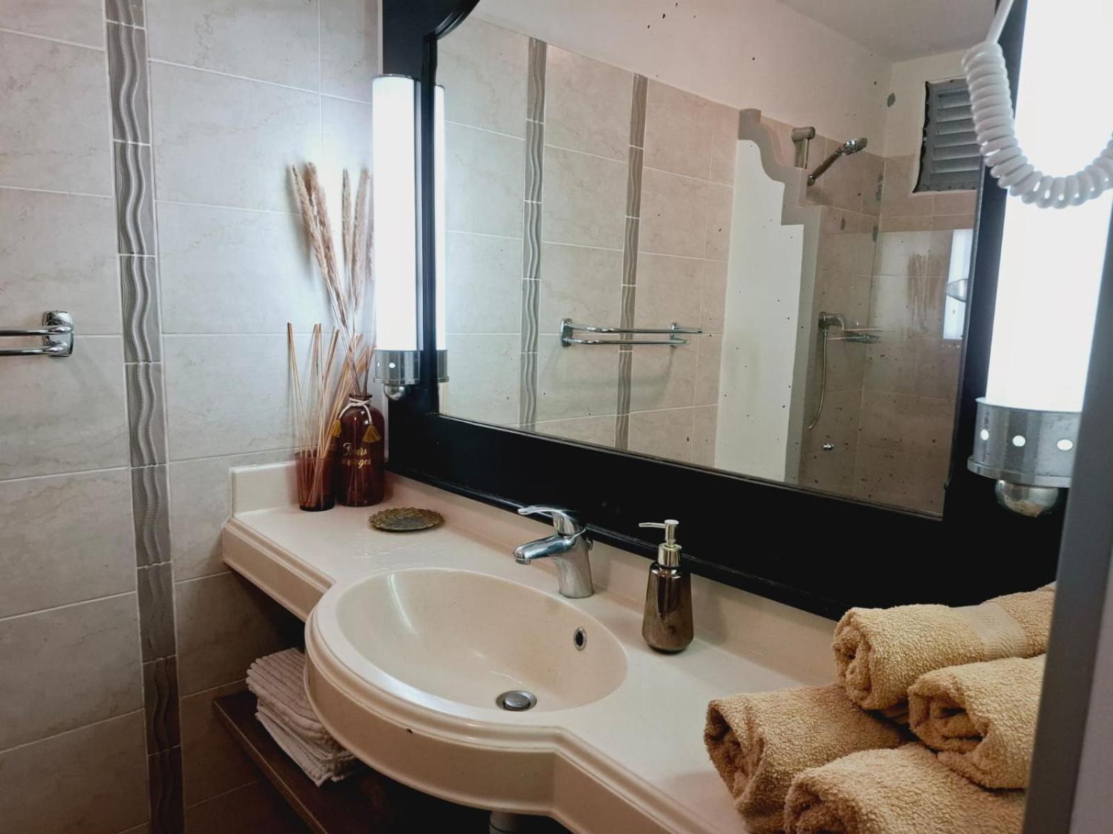 Suite 4 Pers Dans Village Vacances 圣安尼 外观 照片